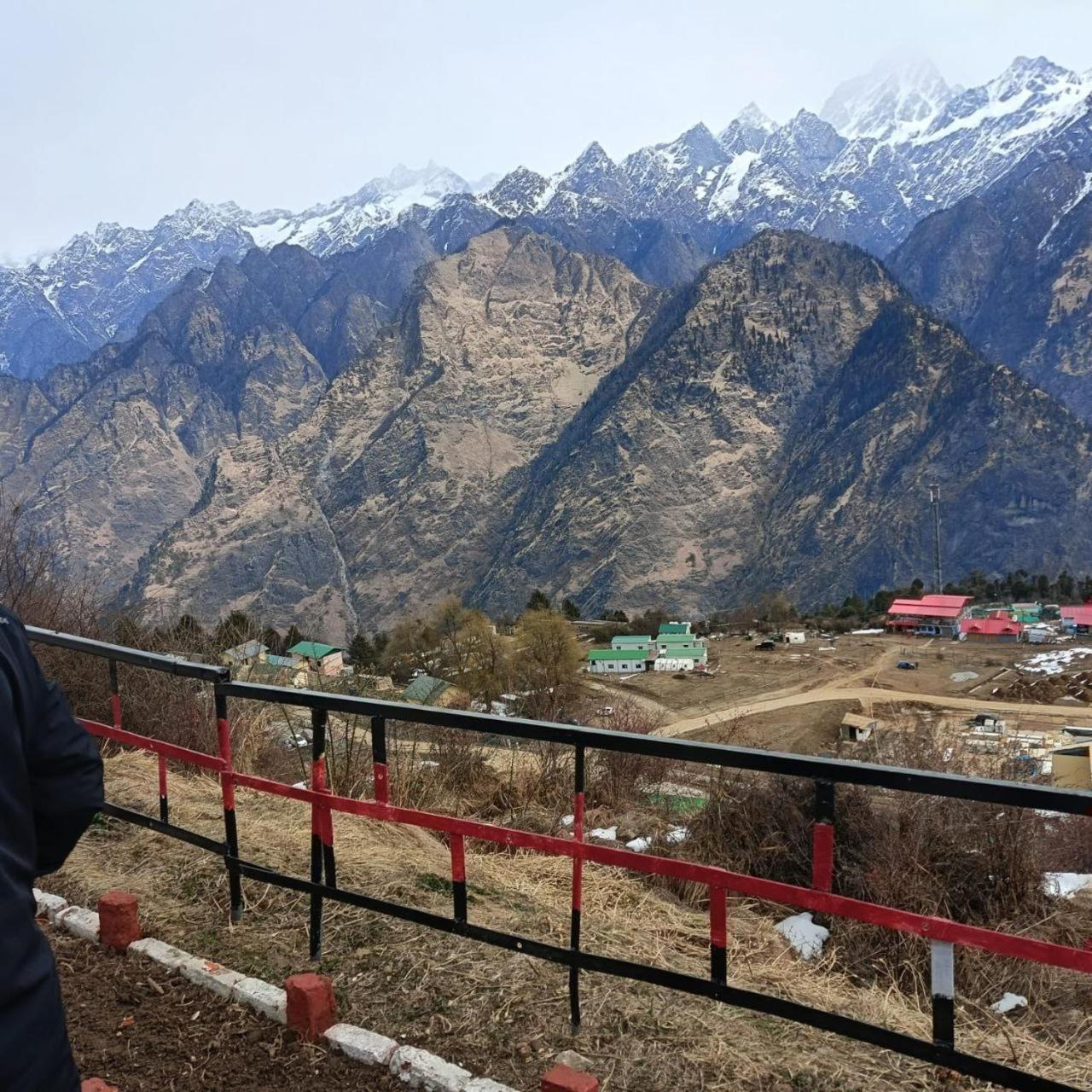 Nanda Devi Stays Joshīmath Екстериор снимка