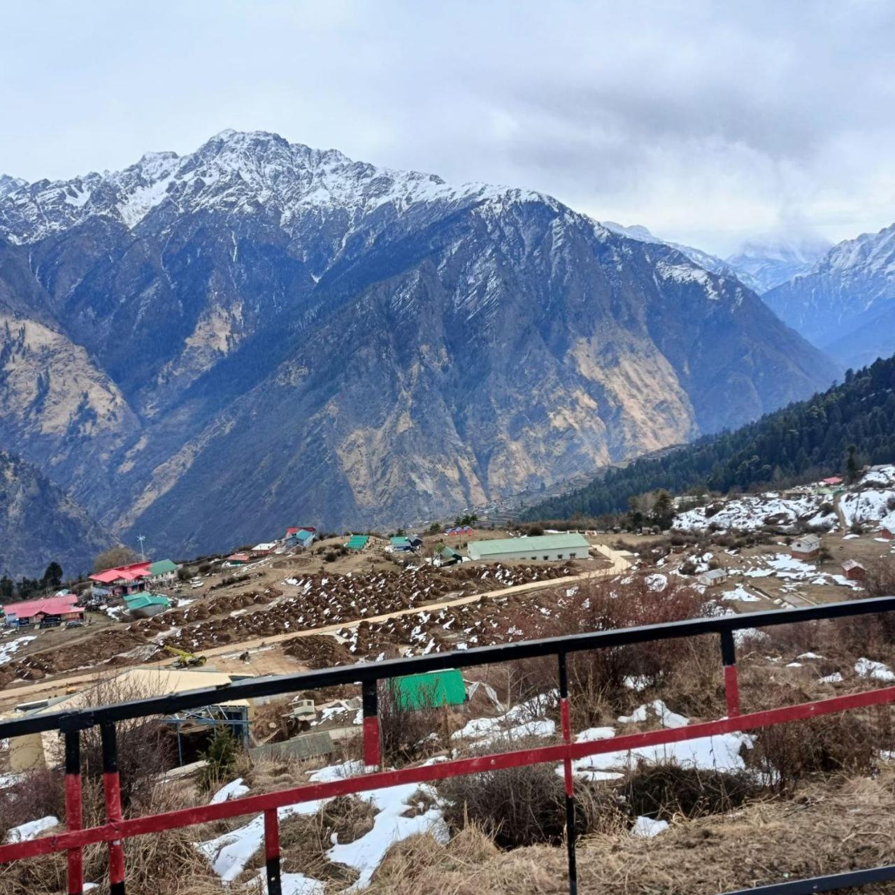 Nanda Devi Stays Joshīmath Екстериор снимка